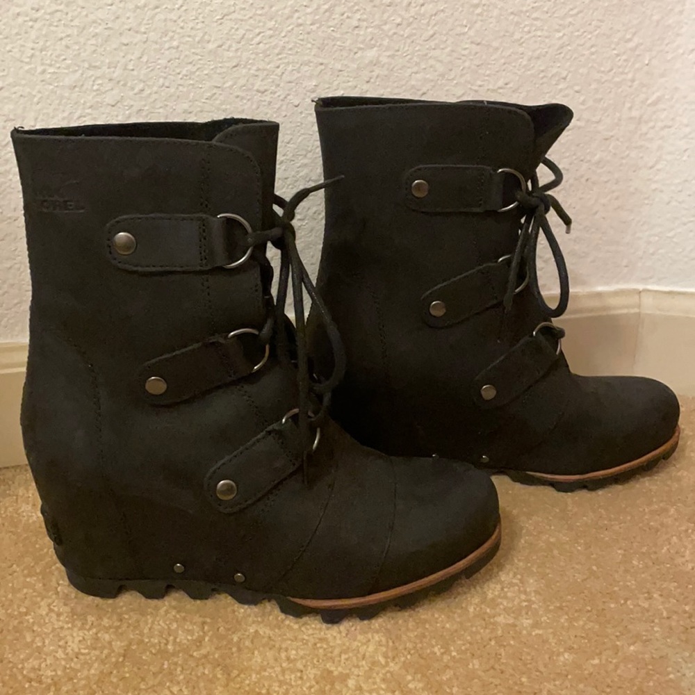 sorel wedge snow boots